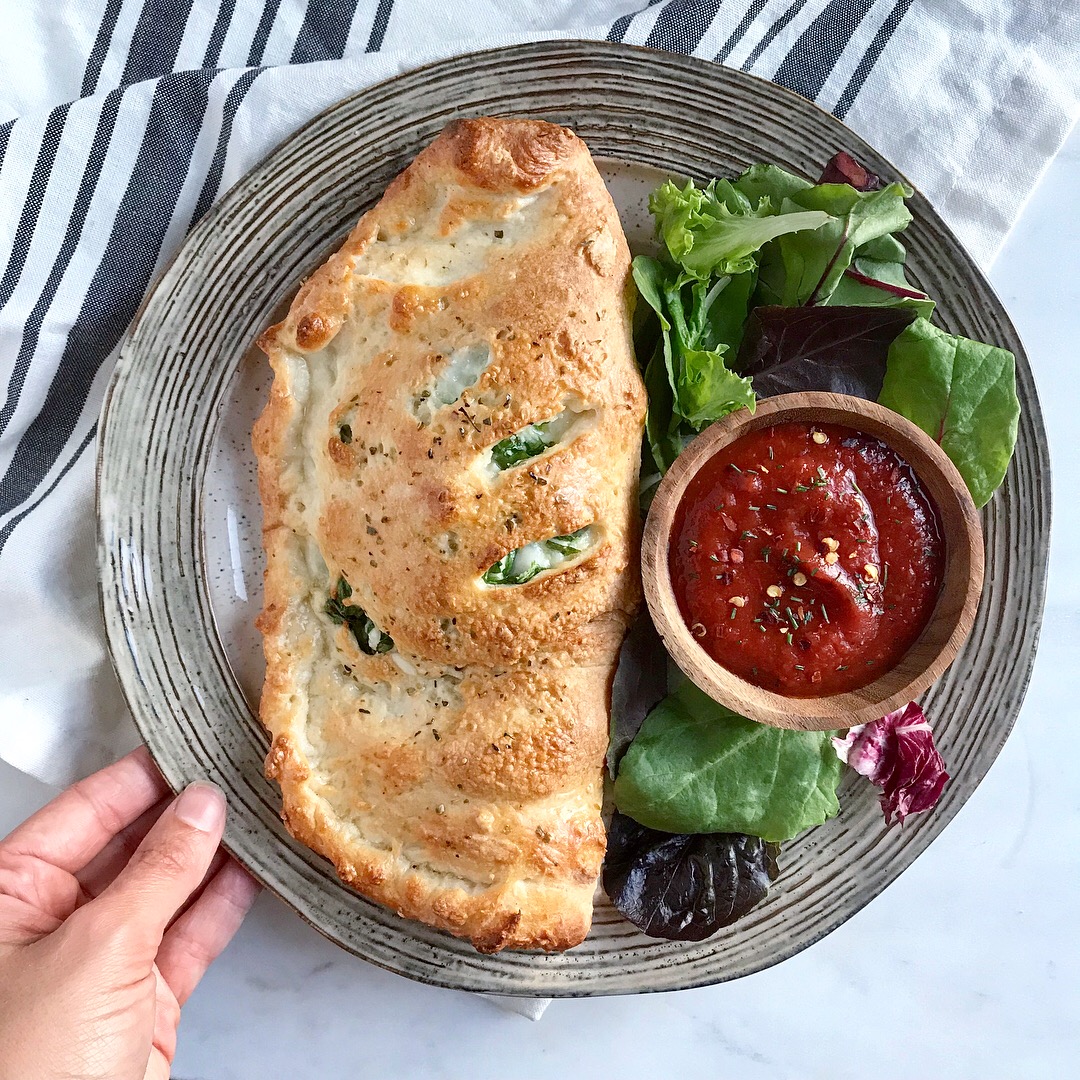 Spinach Calzone9 Cheesy spinach calzones with a secret in… Flickr