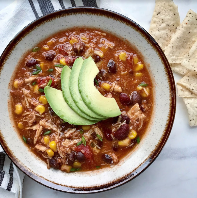 Southwest Chicken Soup | Crockpot Recipe | 0 WW SmartPoints | 310 Calories | Rachelshealthyplate.com