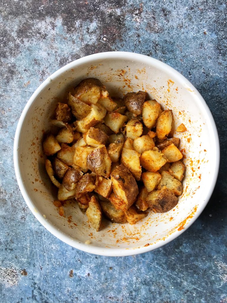 Perfect Air Fryer Potatoes | 3 WW SmartPoints & 130 Calories - Rachelshealthyplate.com | #airfryer #ww #smartpoints 