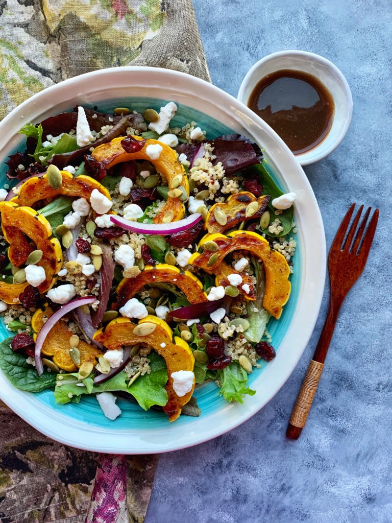 Delicata Squash Salad -325 Calories + WW Info Included | Rachelshealthyplate.com | #ww #delicata #smartpoints