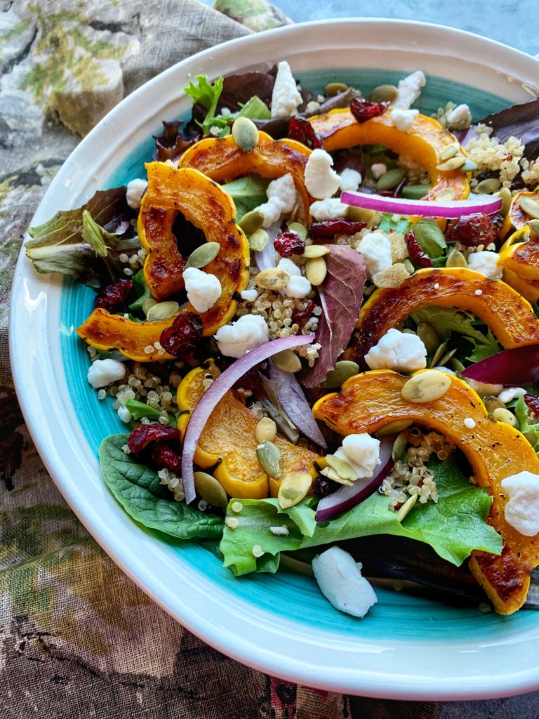 Delicata Squash Salad -325 Calories + WW Info Included | Rachelshealthyplate.com | #ww #delicata #smartpoints