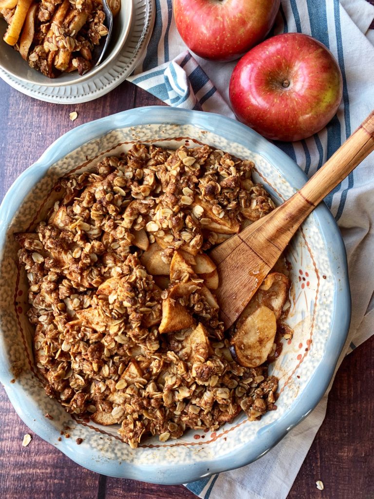 Apple Crisp with Low Added Sugar | WW Points Included | Rachelshealthyplate.com