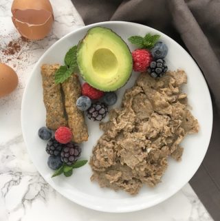 French Toast Eggs - 0 Weight Watchers Smart Points | Whole 30 - @Themrskray recipe featured on Rachelshealthyplate.com