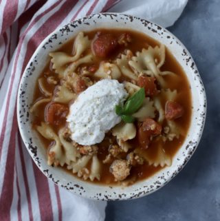 Lasagna Soup - 243 Calories & 4 WW SmartPoints | Rachelshealthyplate.com | #ww #lasagna #lasagnasoup #smartpoints